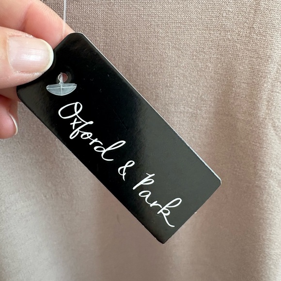 Oxford & Park Dusty Mauve Ruffle Sleeve Top 1X - Picture 4 of 5